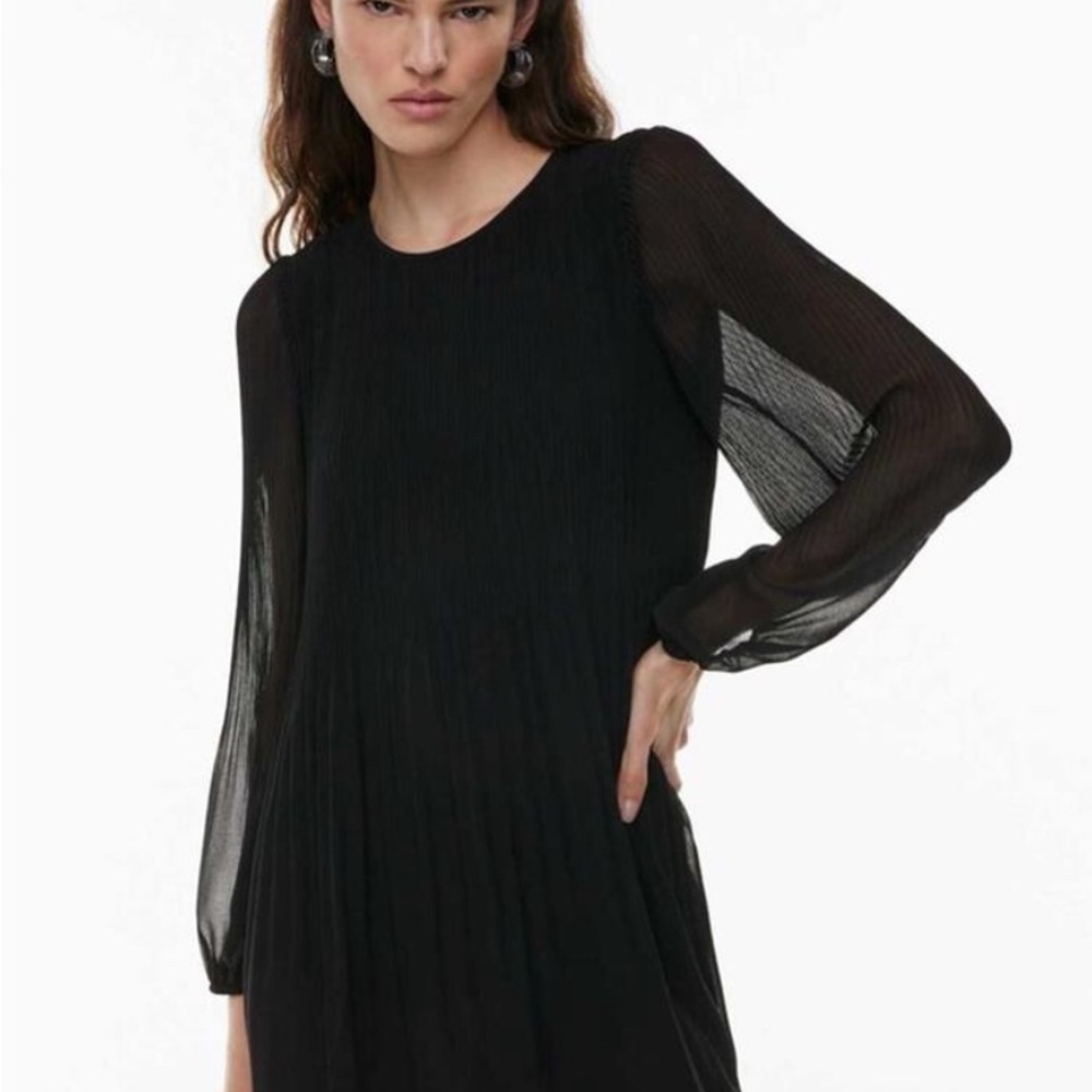 Aritzia Wilfred Daydreamer Pleated Black Mini Dress